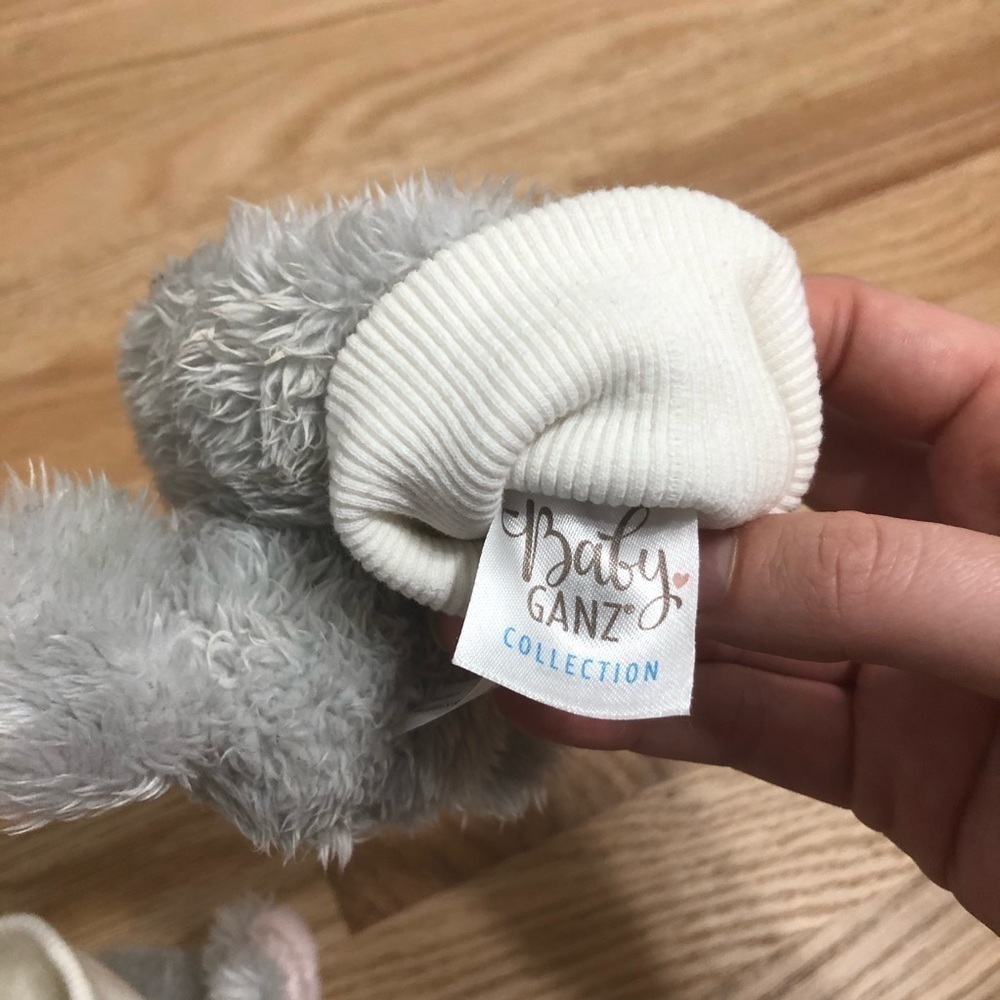 Fuzzy Elephant Rattle Slippers Baby Infant - Picture 7 of 7